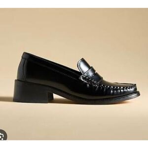 G.H.BASS Whitney Heeled Black Leather Loafers 5.5